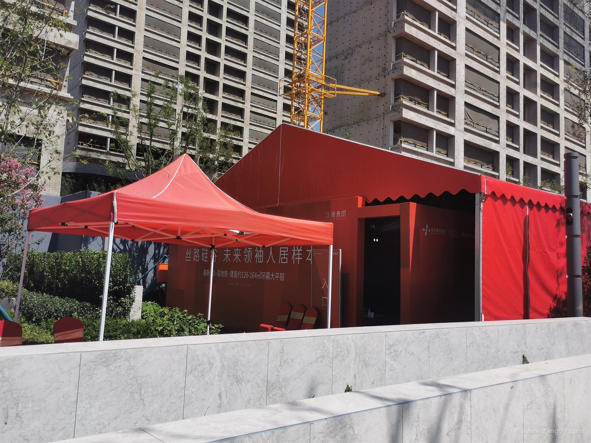 均价27万元㎡连售楼部都没建好首开就快卖光喽